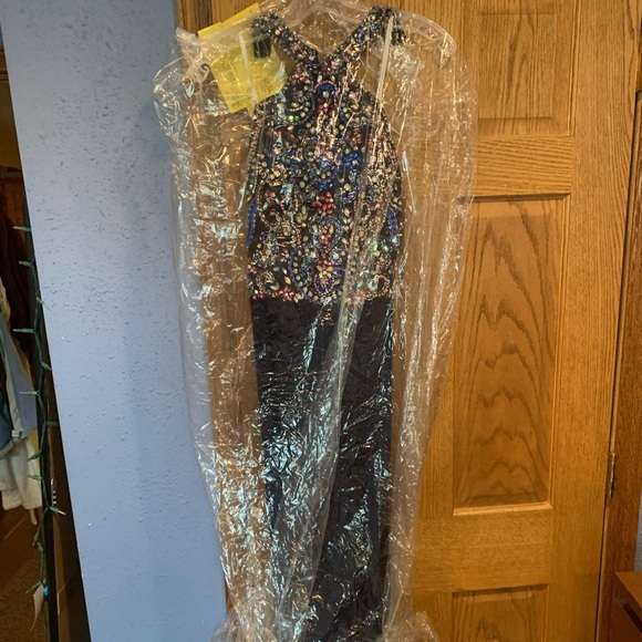 Prom girl fab-gl2279 prom dress! Worn twice! M - Picture 5 of 7